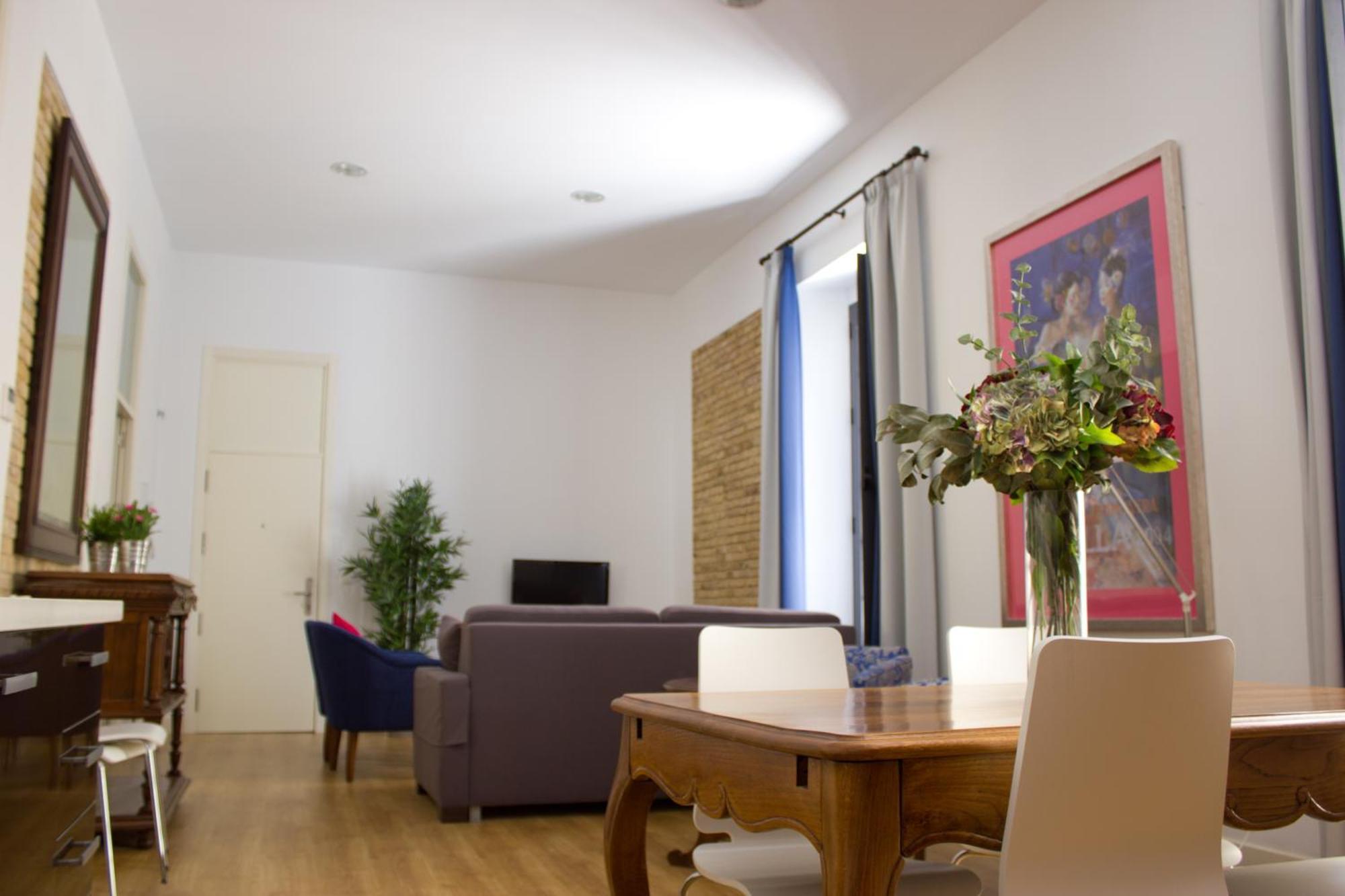 Life Apartments Alberto Lista Seville Exterior photo