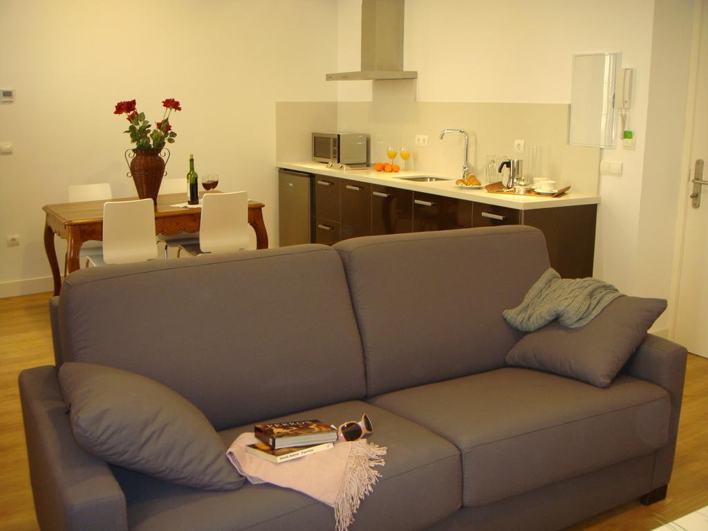 Life Apartments Alberto Lista Seville Exterior photo