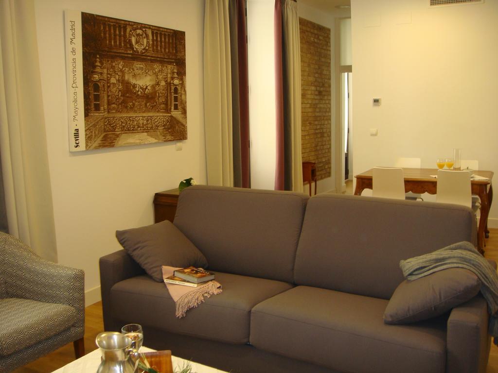 Life Apartments Alberto Lista Seville Exterior photo