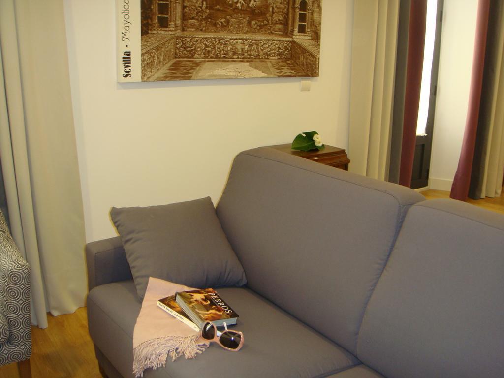 Life Apartments Alberto Lista Seville Exterior photo