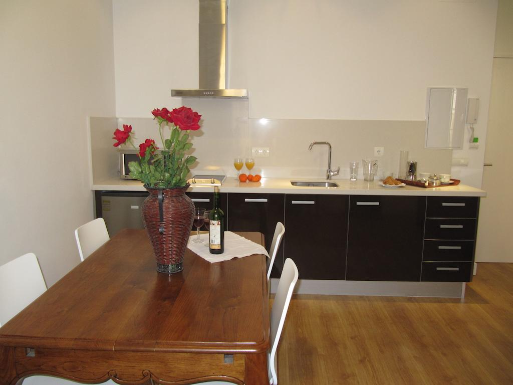 Life Apartments Alberto Lista Seville Exterior photo